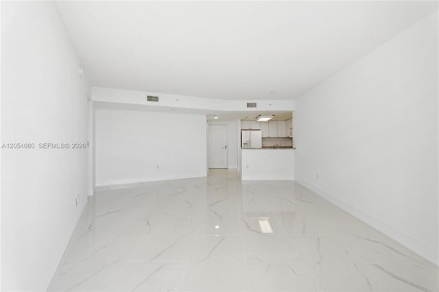 19501 W COUNTRY CLUB DR 2506, Aventura, FL 33180