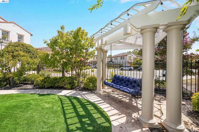 227 Olivia Ct, San Ramon, CA 94582