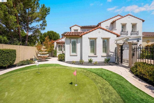 227 Olivia Ct, San Ramon, CA 94582