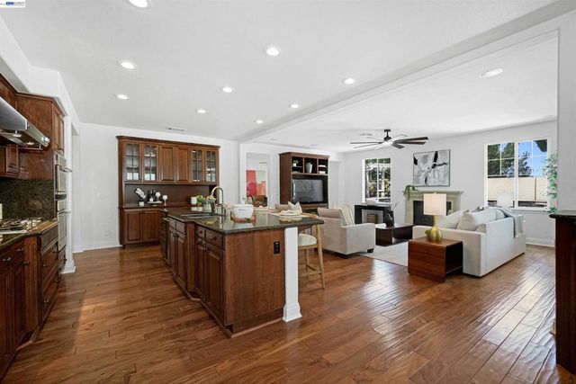 227 Olivia Ct, San Ramon, CA 94582
