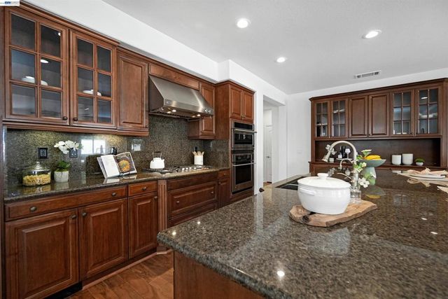 227 Olivia Ct, San Ramon, CA 94582
