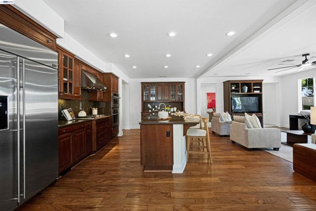 227 Olivia Ct, San Ramon, CA 94582