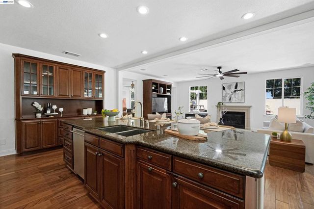 227 Olivia Ct, San Ramon, CA 94582