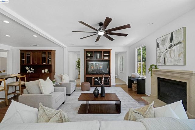 227 Olivia Ct, San Ramon, CA 94582