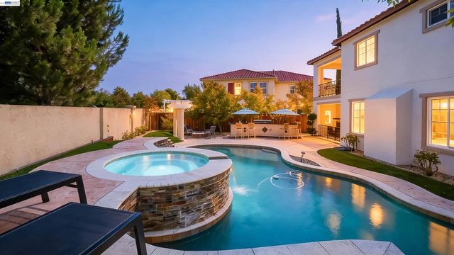 227 Olivia Ct, San Ramon, CA 94582