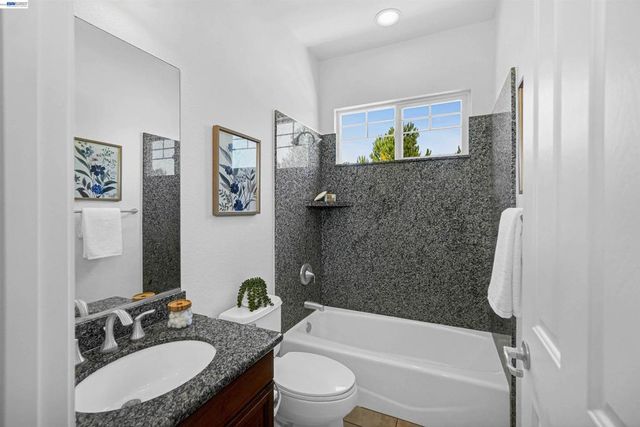 227 Olivia Ct, San Ramon, CA 94582
