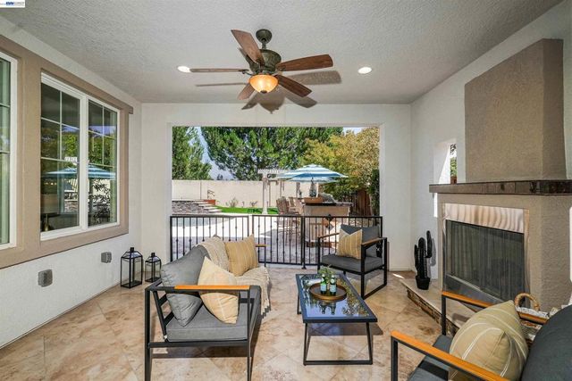 227 Olivia Ct, San Ramon, CA 94582