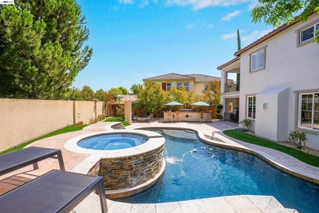 227 Olivia Ct, San Ramon, CA 94582