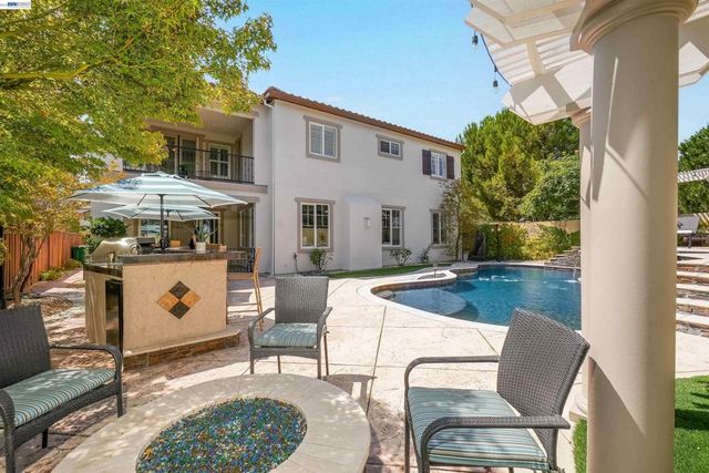 227 Olivia Ct, San Ramon, CA 94582