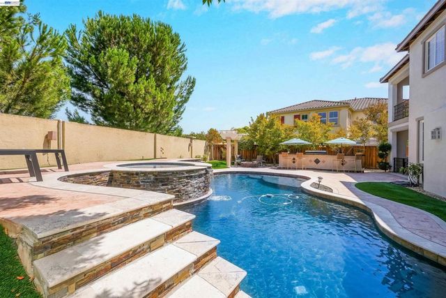 227 Olivia Ct, San Ramon, CA 94582