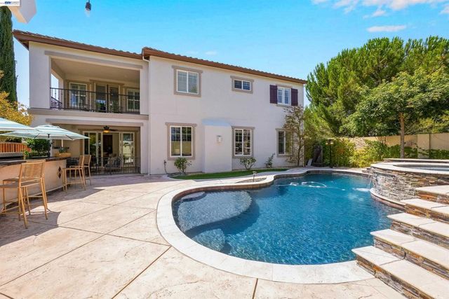 227 Olivia Ct, San Ramon, CA 94582