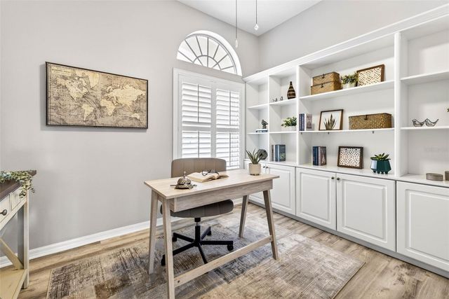 9608 WOODBAY DRIVE, Tampa, FL 33626