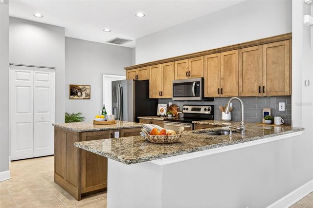 9608 WOODBAY DRIVE, Tampa, FL 33626