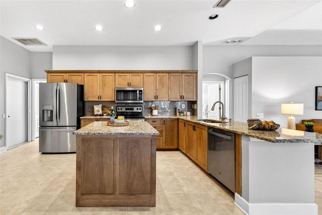 9608 WOODBAY DRIVE, Tampa, FL 33626