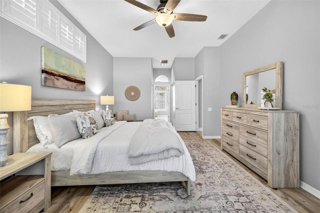 9608 WOODBAY DRIVE, Tampa, FL 33626