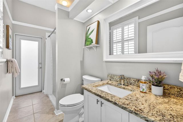 9608 WOODBAY DRIVE, Tampa, FL 33626