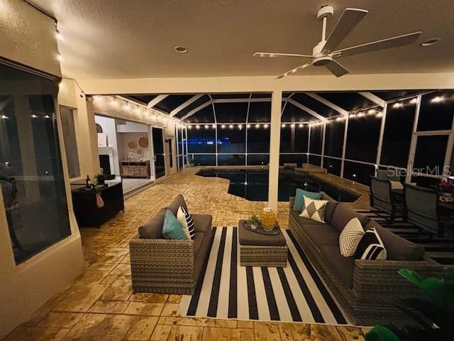 9608 WOODBAY DRIVE, Tampa, FL 33626