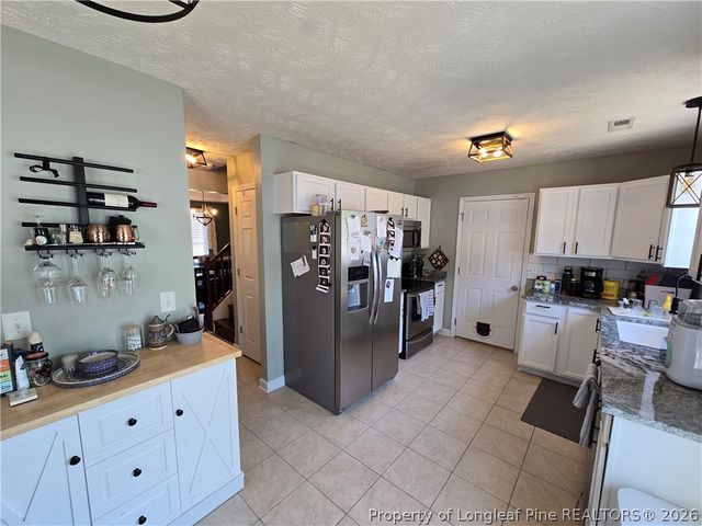 18 Boston Harbor, Cameron, NC 28326