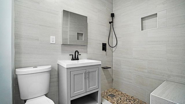 2738 Miles Avenue, Bronx, NY 10465