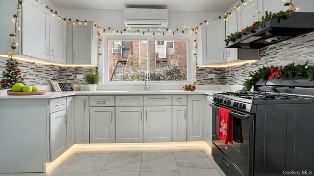 2738 Miles Avenue, Bronx, NY 10465