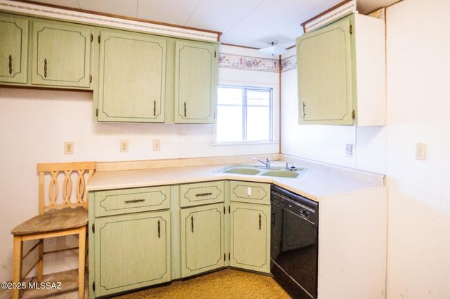 6325 S Bascom Trail, Willcox, AZ 85643