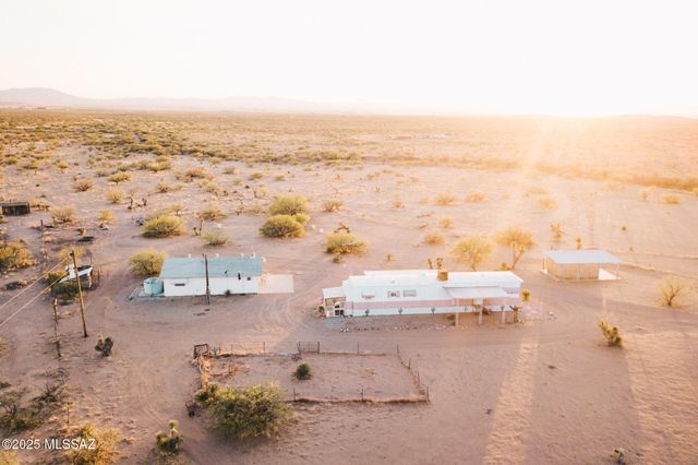 6325 S Bascom Trail, Willcox, AZ 85643