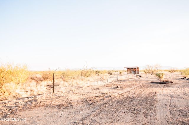 6325 S Bascom Trail, Willcox, AZ 85643