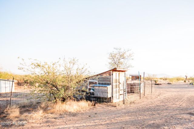 6325 S Bascom Trail, Willcox, AZ 85643