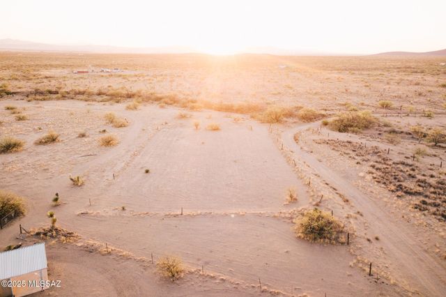 6325 S Bascom Trail, Willcox, AZ 85643