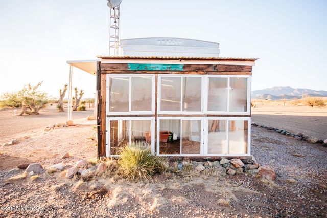 6325 S Bascom Trail, Willcox, AZ 85643