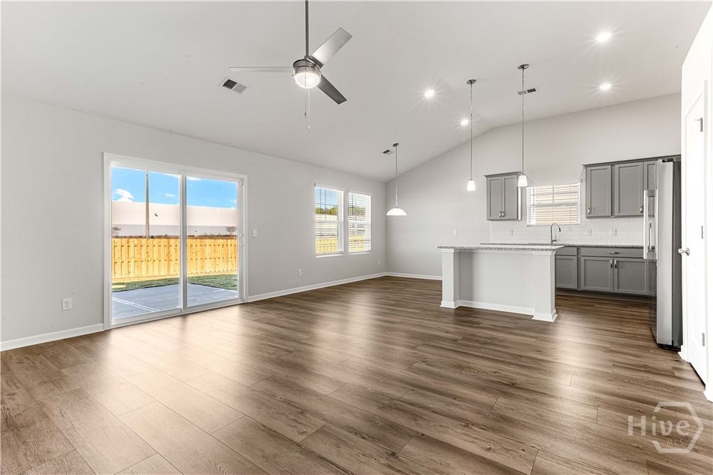 Image 14 of property listing at 110 Hasty Point Road, Savannah, GA 31407