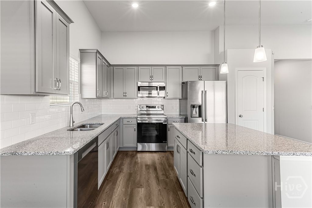 Image 16 of property listing at 110 Hasty Point Road, Savannah, GA 31407