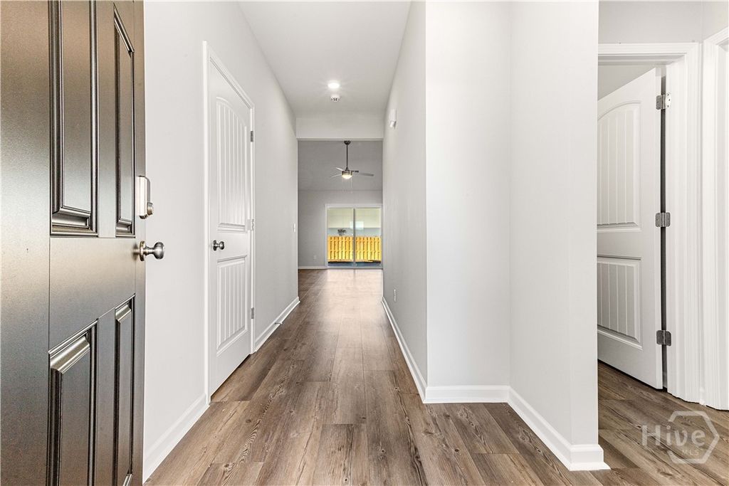 Image 4 of property listing at 110 Hasty Point Road, Savannah, GA 31407