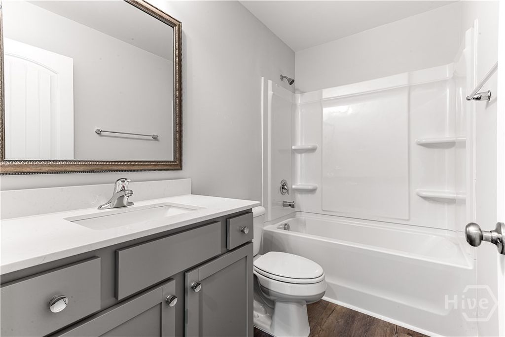 Image 9 of property listing at 110 Hasty Point Road, Savannah, GA 31407