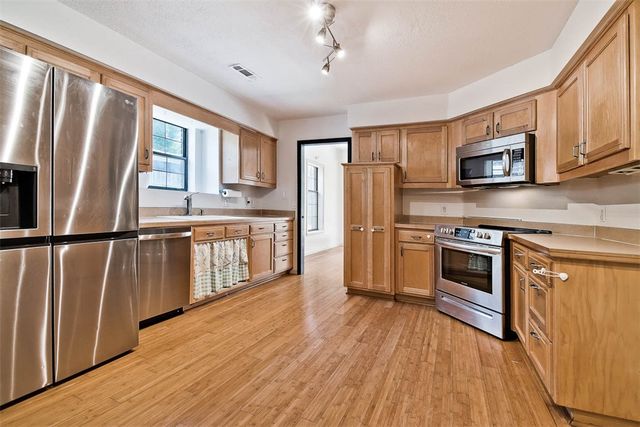 1304 NW K Street, Bentonville, AR 72712