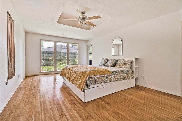 1304 NW K Street, Bentonville, AR 72712