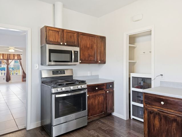 823 S Beacon Street, Dallas, TX 75223