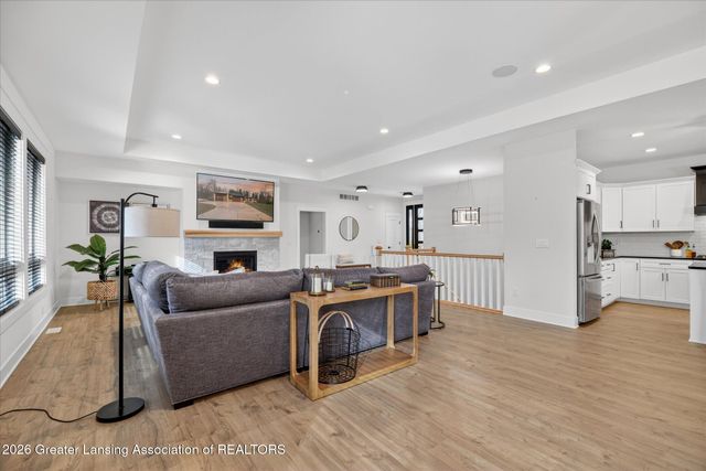 4339 River Glen Drive, Okemos, MI 48864