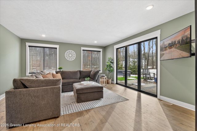 4339 River Glen Drive, Okemos, MI 48864