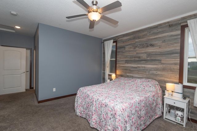 30668 139th Street NW, Princeton, MN 55371