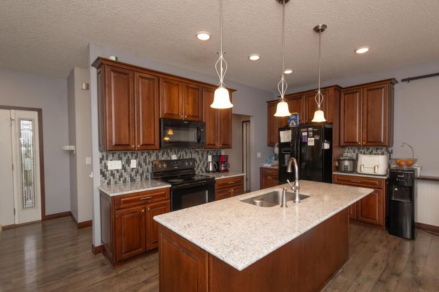 30668 139th Street NW, Princeton, MN 55371