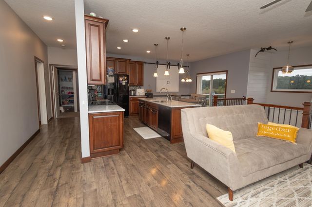 30668 139th Street NW, Princeton, MN 55371