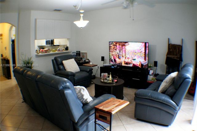 4964 SW 128th Ave, Miramar, FL 33027