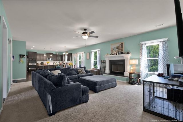 6132 Shannon Woods Way, Hope Mills, NC 28348