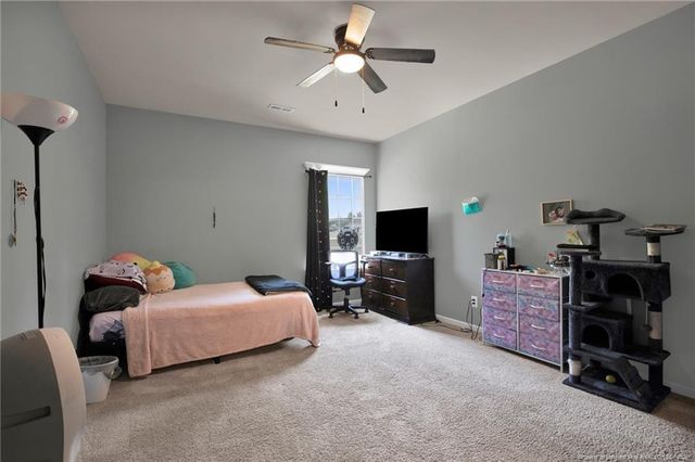 6132 Shannon Woods Way, Hope Mills, NC 28348