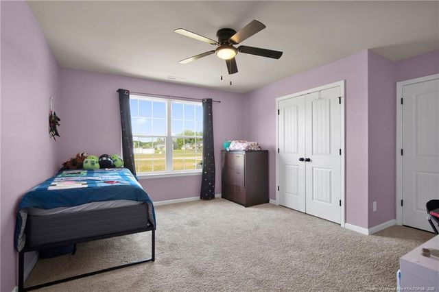 6132 Shannon Woods Way, Hope Mills, NC 28348