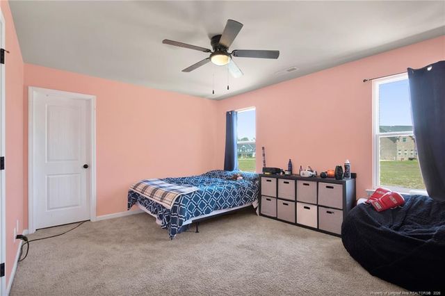 6132 Shannon Woods Way, Hope Mills, NC 28348