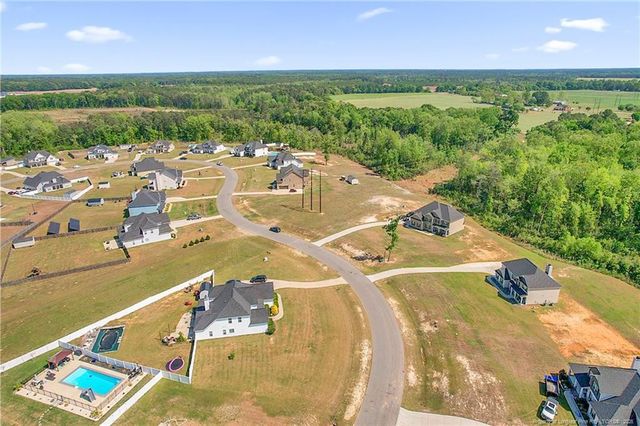 6132 Shannon Woods Way, Hope Mills, NC 28348