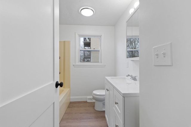 105 Arthur St, Brockton, MA 02302