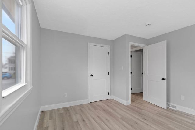 105 Arthur St, Brockton, MA 02302